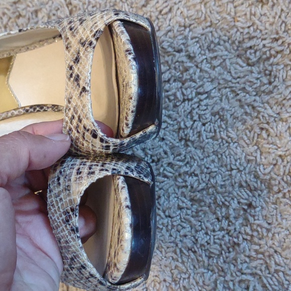 Michael kors snake print peep toe heels - Picture 6 of 11